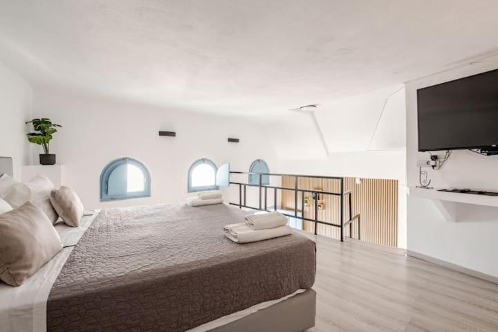 Euphoria Suites & Deluxe Studios Тира Экстерьер фото