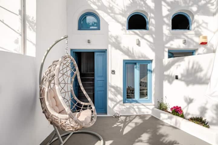 Euphoria Suites & Deluxe Studios Тира Экстерьер фото