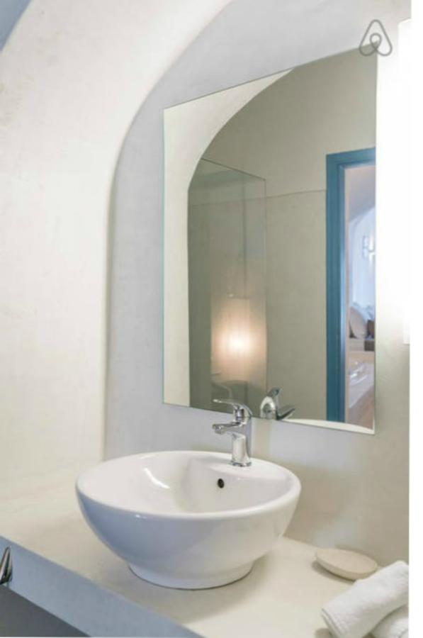 Euphoria Suites & Deluxe Studios Тира Экстерьер фото